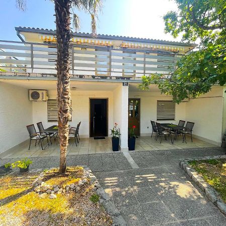 Apartmani Irena Jadranovo Exterior foto
