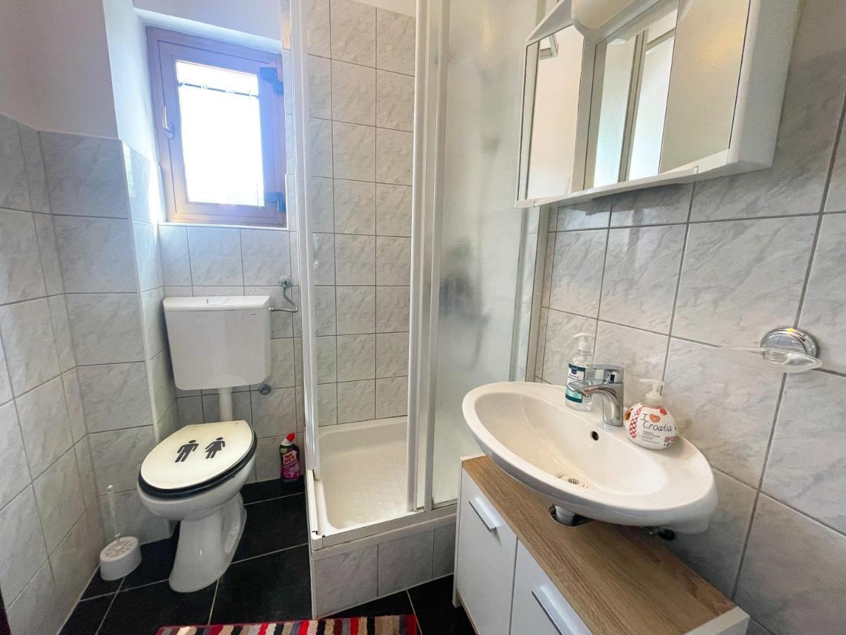 Apartmani Irena Jadranovo Exterior foto
